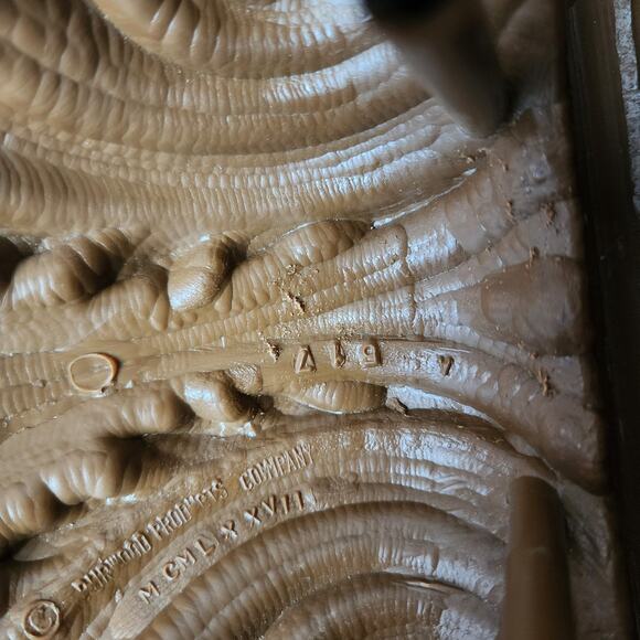 Vintage Burwood Shelves Homco Gold Hollywood 8" Regency Wall Accent Set Of 2 - Picture 10 of 10